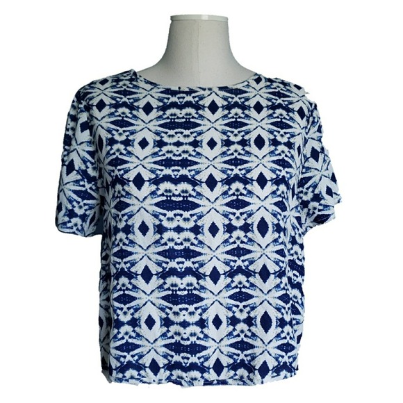 NATIVE YOUTH Tribal Print Crop Top - Picture 1 of 7
